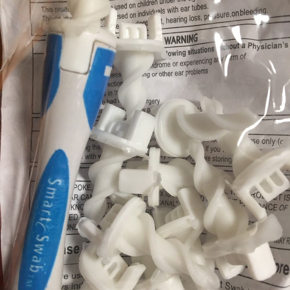 Smart swab rubber tip ear cleaner